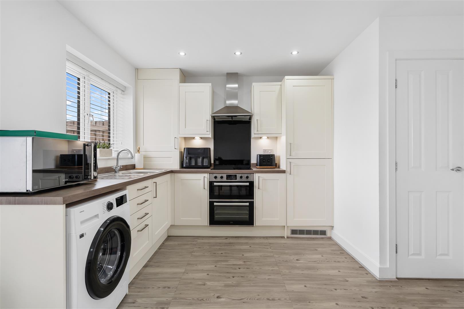 Open Plan Kitchen / Diner